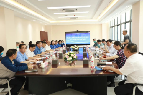 中國人民銀行鄭州中心支行副行長(zhǎng)朱培玉一行蒞臨安彩高科調(diào)研