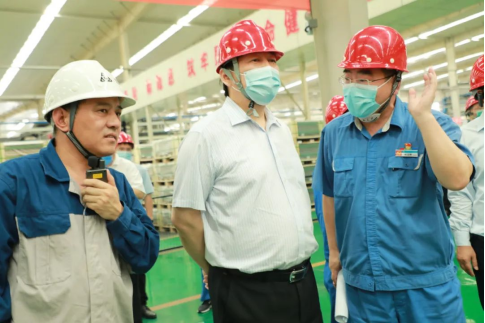 中國人民銀行鄭州中心支行副行長(zhǎng)朱培玉一行蒞臨安彩高科調(diào)研